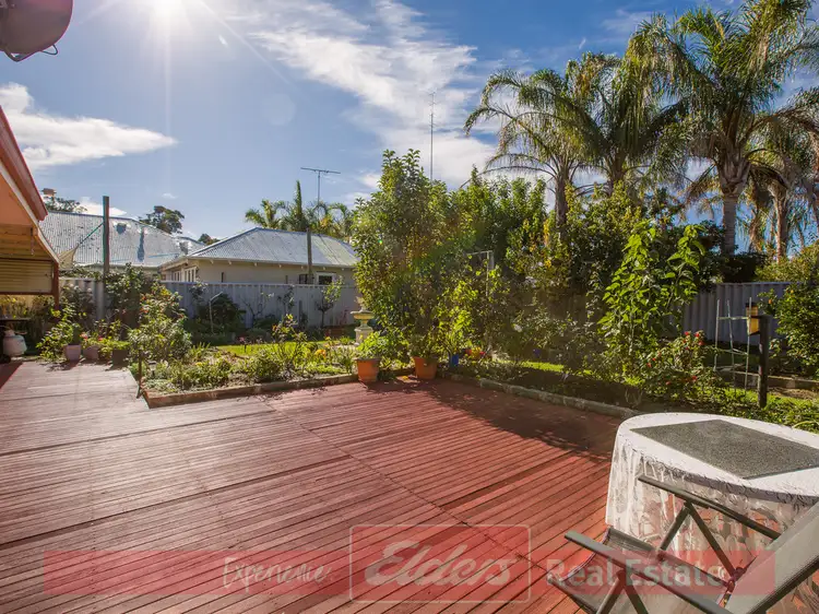 7 Christchurch Place, College Grove WA 6230