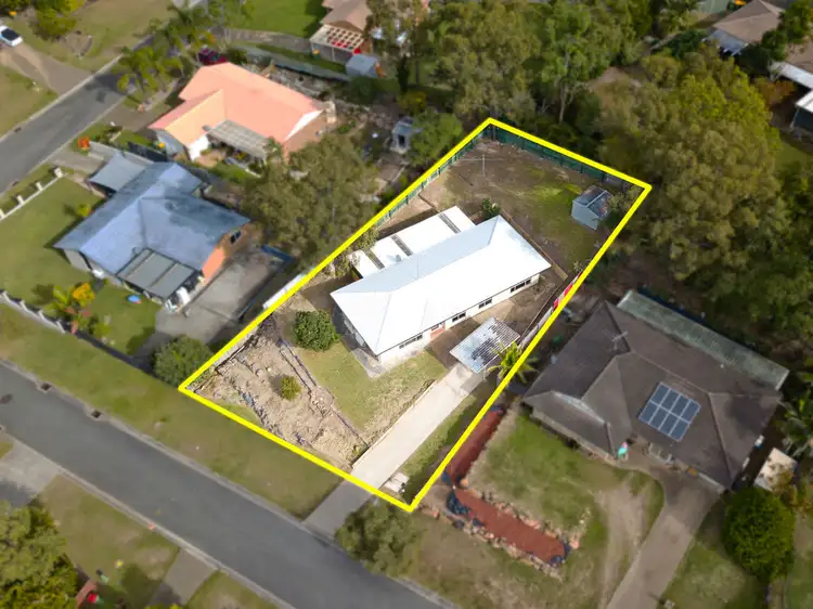4 Weymouth Court, Mount Warren Park QLD 4207