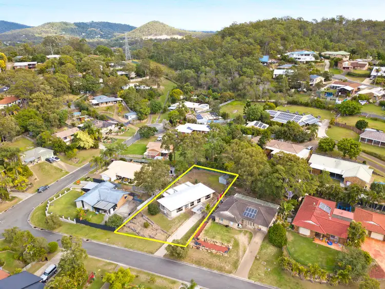 Fifth view of Homely house listing, 4 Weymouth Court, Mount Warren Park QLD 4207