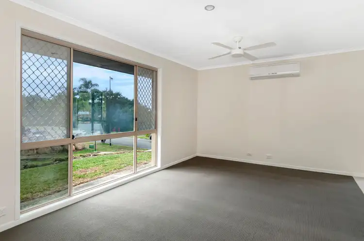 Sixth view of Homely house listing, 4 Weymouth Court, Mount Warren Park QLD 4207