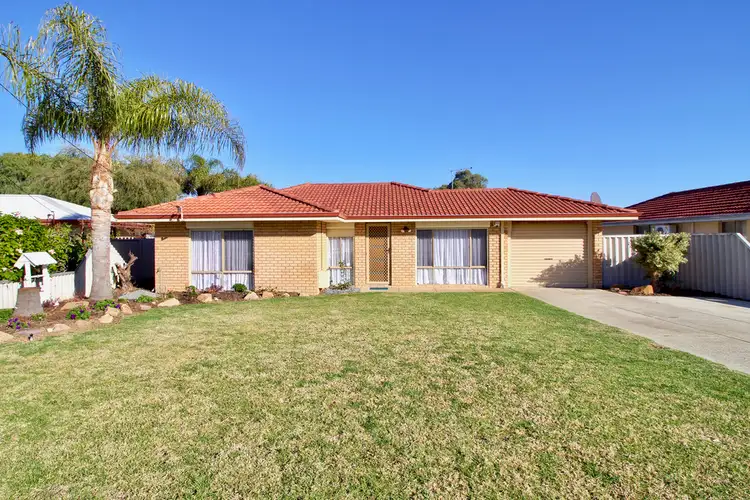 8 Noumea Place, Waikiki WA 6169