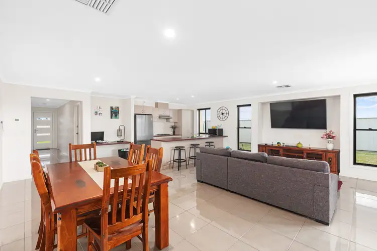 22 Telopea Court, Worrolong SA 5291