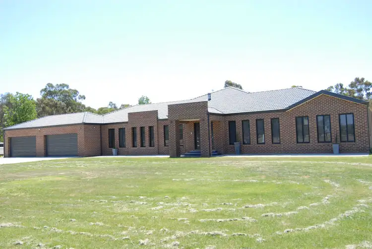 597-607 Henry Street, Deniliquin NSW 2710