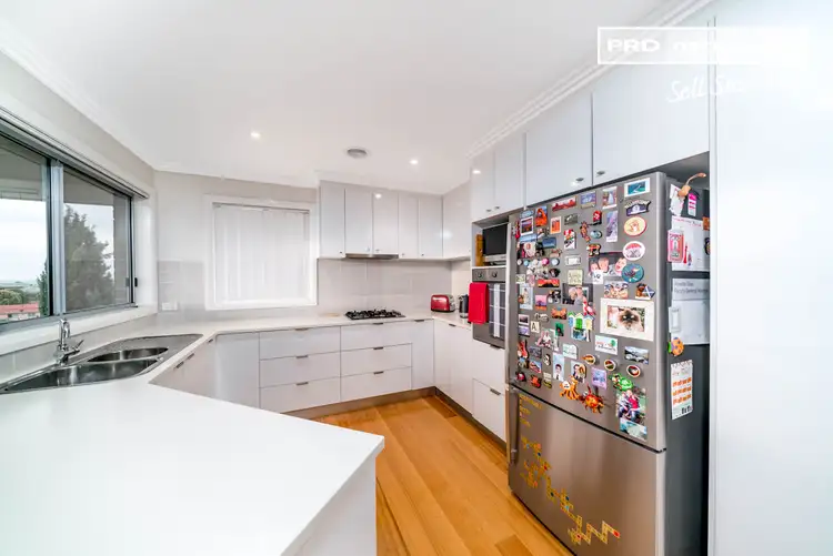 Fifth view of Homely unit listing, 2/94 Brooklyn Drive, Bourkelands NSW 2650