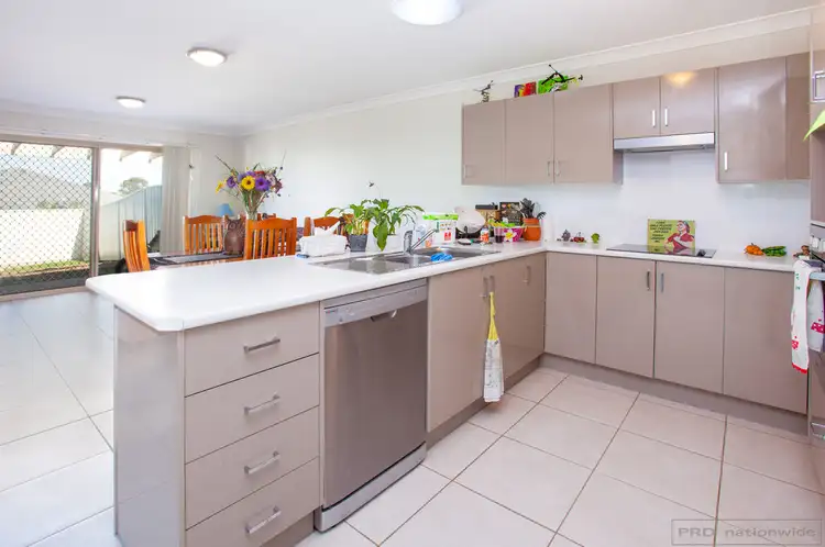 Third view of Homely house listing, 1/31 Broomfield Crescent, Singleton NSW 2330