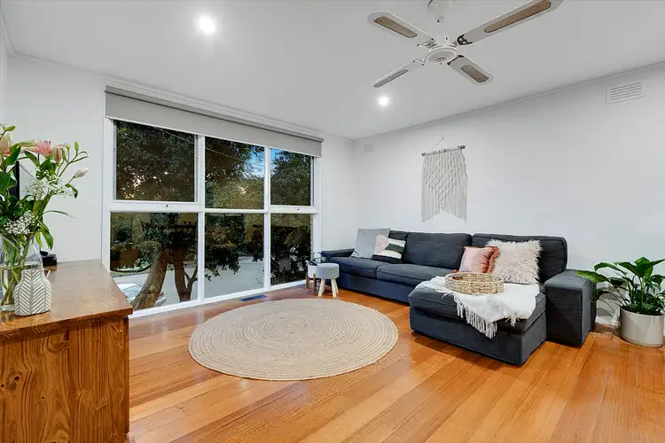 Second view of Homely house listing, 7 Lantana Court, Frankston VIC 3199
