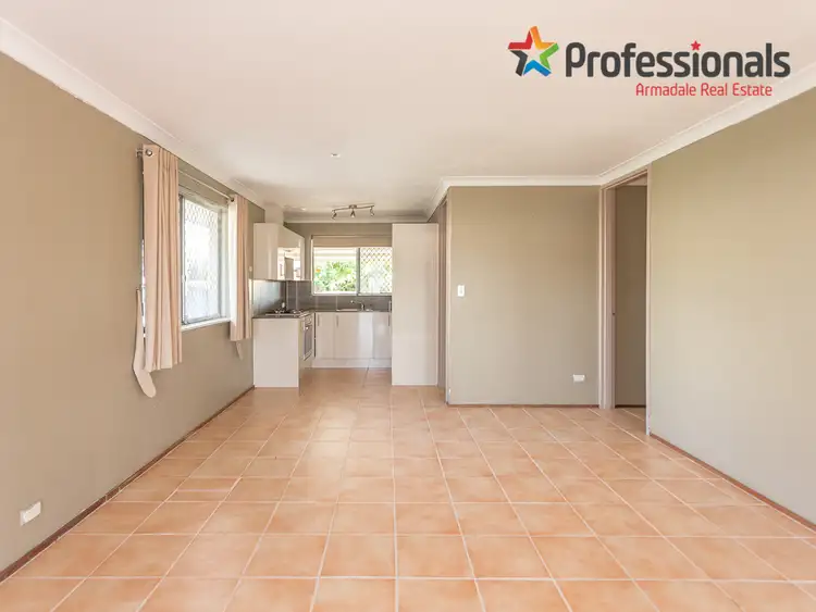 Fourth view of Homely house listing, 25 Durnsford Way, Camillo WA 6111