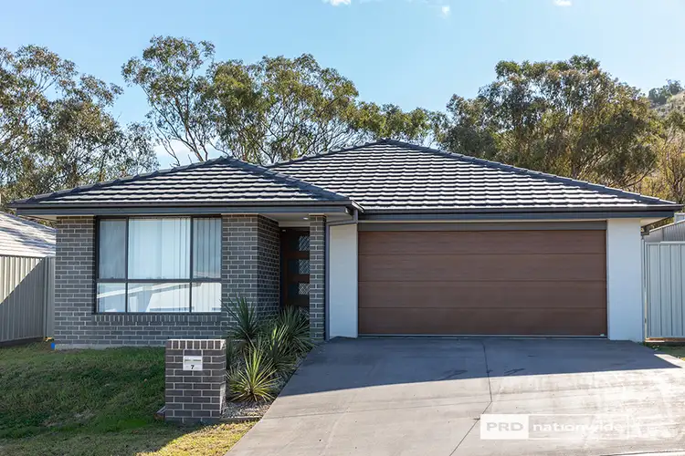 Main view of Homely house listing, 7 Scarborough Close, Tamworth NSW 2340