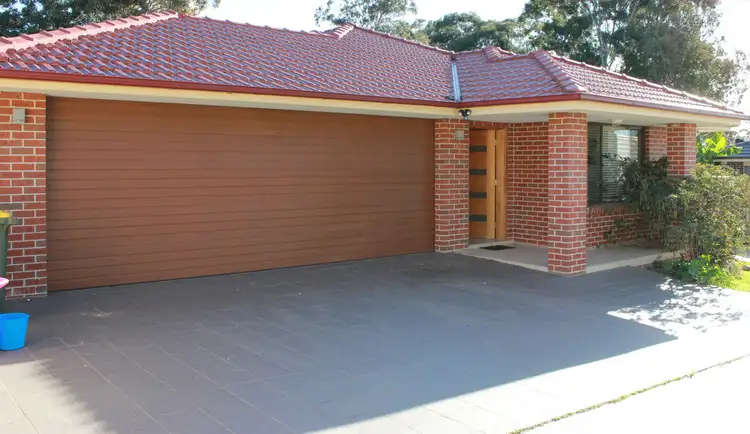 11A LAUREL STREET