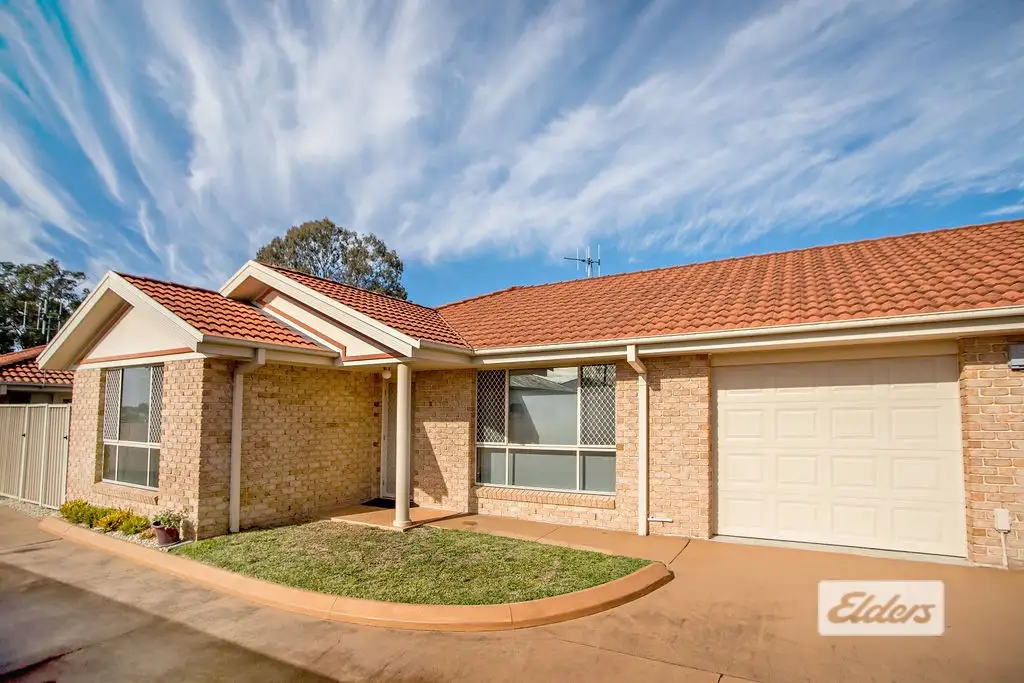 Main view of Homely unit listing, 2/8 Plover Street, Taree NSW 2430
