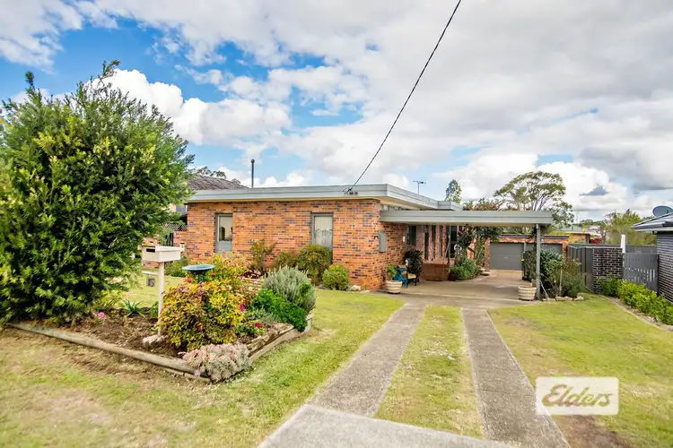 15 McLennan Street, Taree NSW 2430