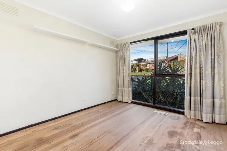 Sixth view of Homely house listing, 5 Gunn Court, Westmeadows VIC 3049