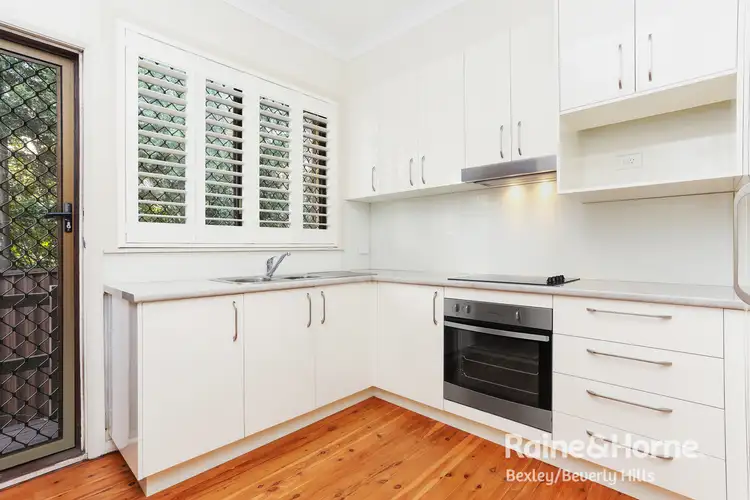 Fifth view of Homely villa listing, 4/89 Harrow Road, Bexley NSW 2207