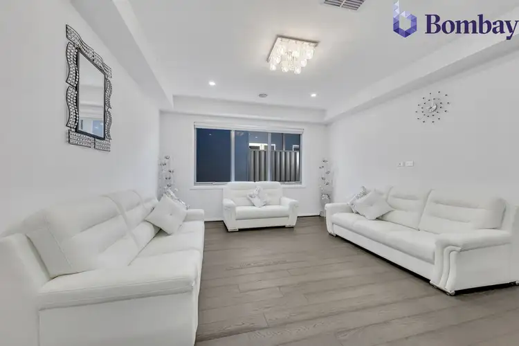 Seventh view of Homely house listing, 13 Banjolina Circuit, Craigieburn VIC 3064