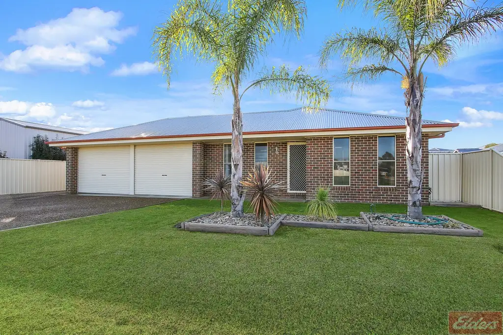 Main view of Homely house listing, 32 Henderson Street, Yarrawonga VIC 3730