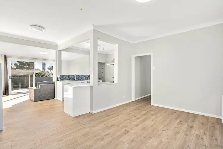 221 Cooriengah Heights Road, Engadine NSW 2233