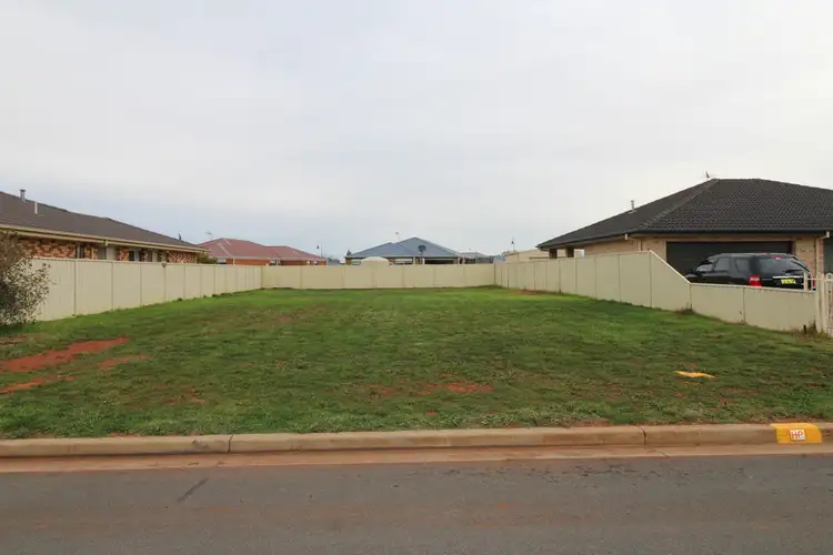 Third view of Homely other listing, 10 Graves Place, Griffith NSW 2680