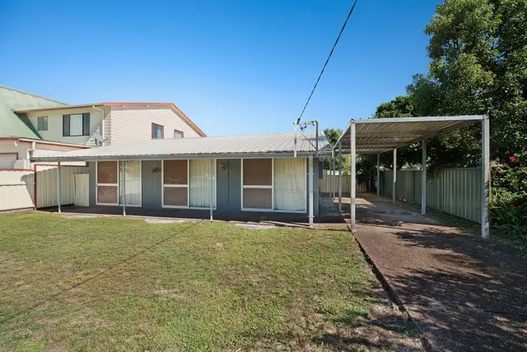 10 Elaine Avenue, Lemon Tree Passage NSW 2319