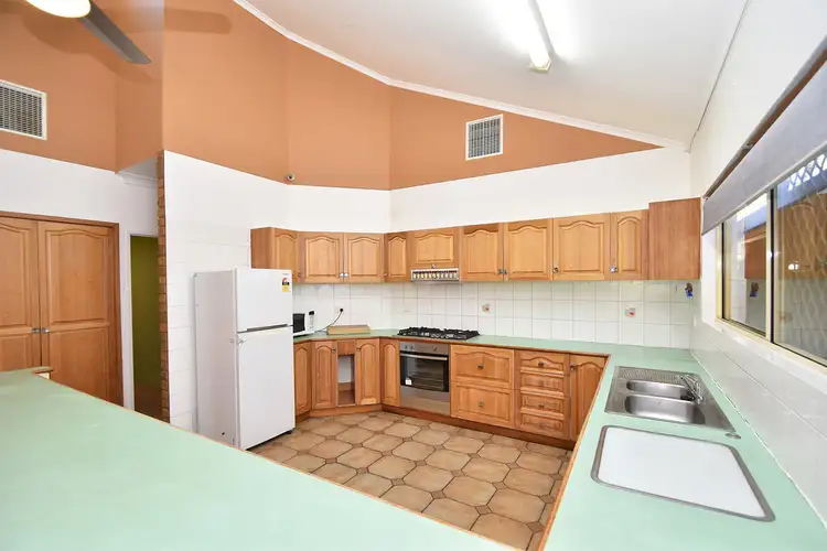 Sixth view of Homely house listing, 16 EAGLE COURT, Desert Springs NT 870