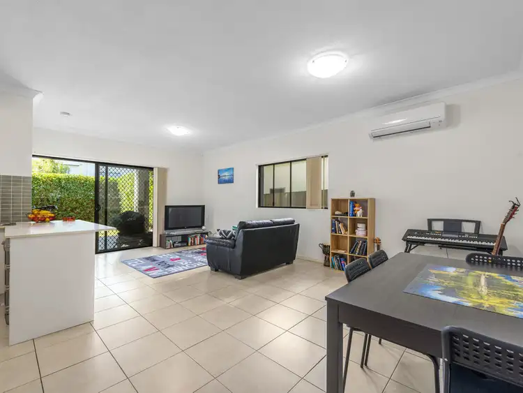 Sixth view of Homely unit listing, 2/25 Bellevue Avenue, Gaythorne QLD 4051