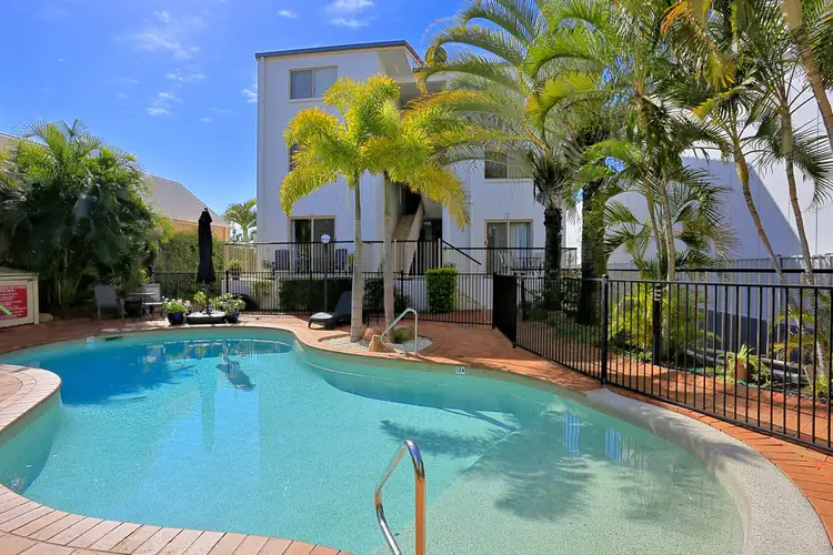 Seventh view of Homely unit listing, 3/566 Esplanade, Urangan QLD 4655