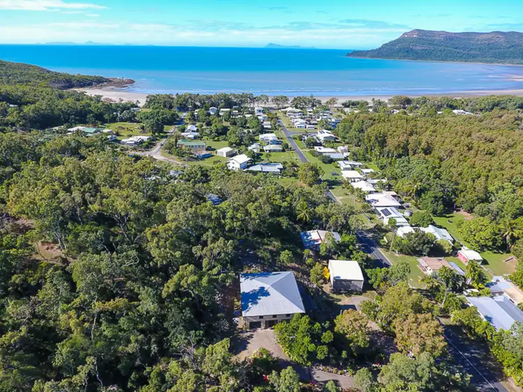 26-28 Milkins Street, Ball Bay QLD 4741