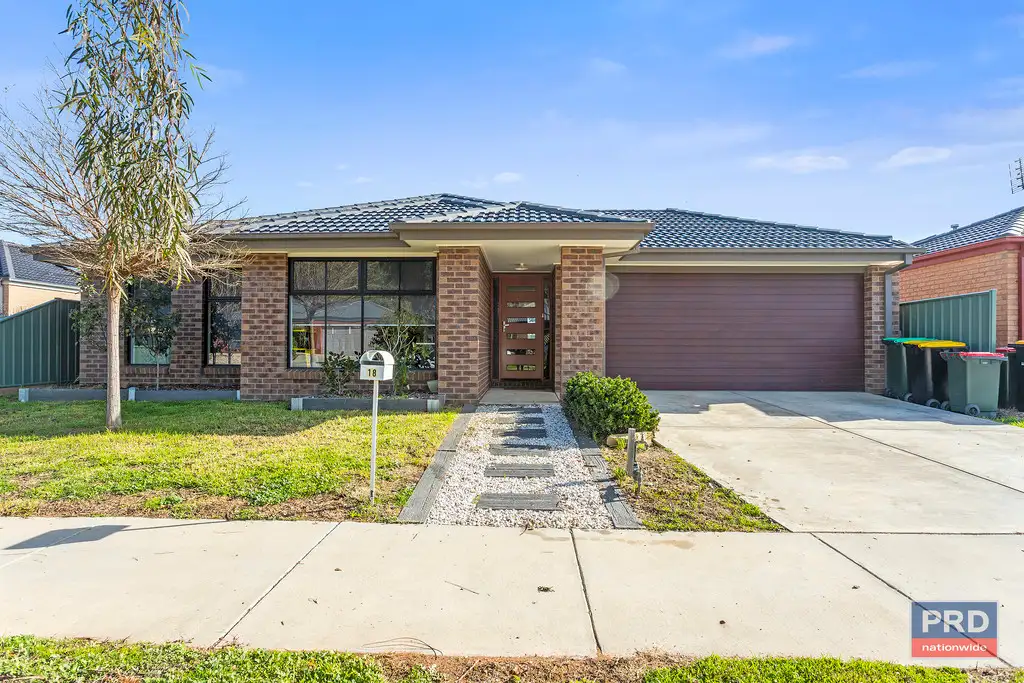 Main view of Homely house listing, 18 Caulfield Drive, Ascot VIC 3551