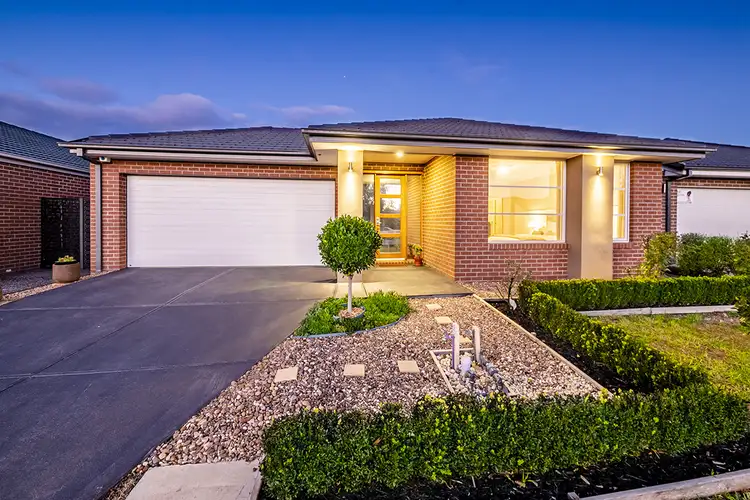 18 Anfield Road, Clyde North VIC 3978