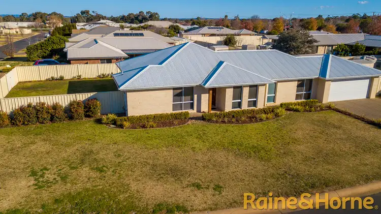 4 Cobbity Avenue, Dubbo NSW 2830