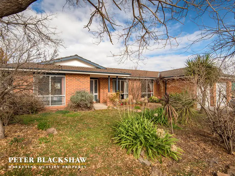 16 Wheelwright Crescent, Banks ACT 2906