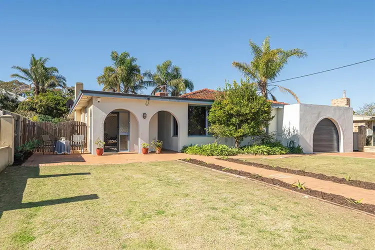 60 Gibson Street, Beaconsfield WA 6162