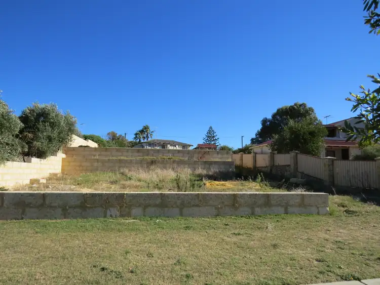 43 Blaxland Avenue, Two Rocks WA 6037