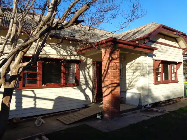 18 Esmonde Street