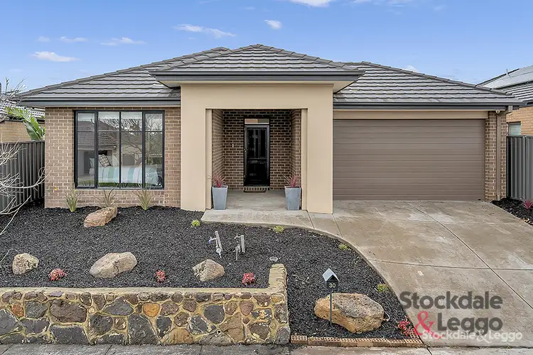 30 Cradle Mountain Drive, Craigieburn VIC 3064