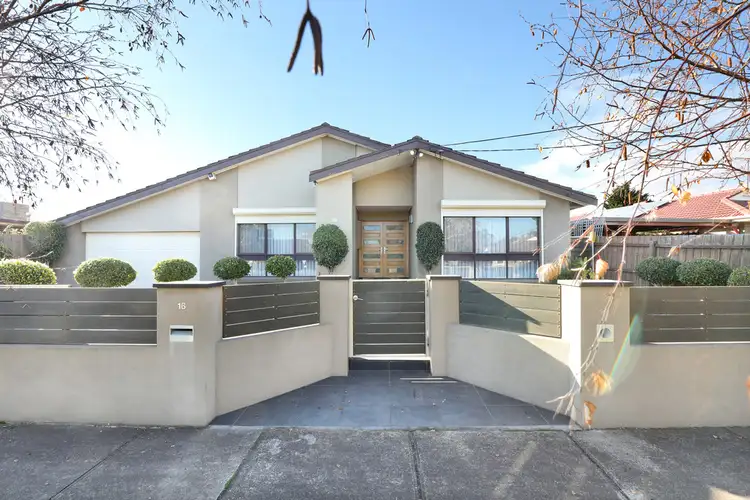 16 WAYLETT COURT, Deer Park VIC 3023