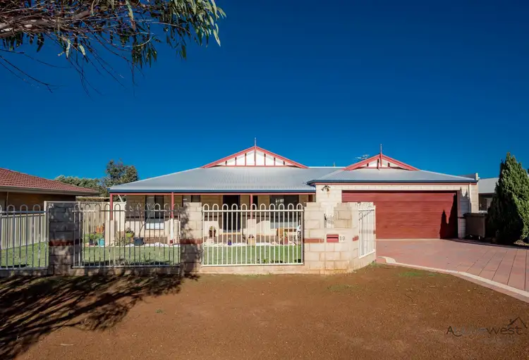 19 Mugana Crescent, Waggrakine WA 6530