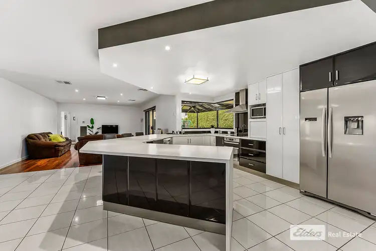 Sixth view of Homely house listing, 2 Mariner Court, Mount Gambier SA 5290