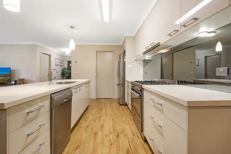 Sixth view of Homely house listing, 7 Kerry Avenue, Killara VIC 3691