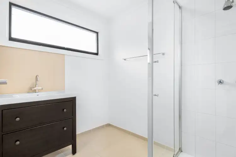 Fifth view of Homely house listing, 11 Smeaton Close, Lara VIC 3212