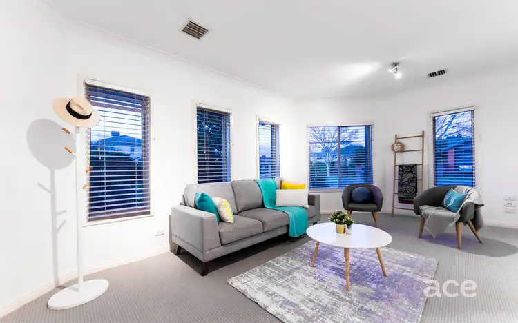 2 Covent Gardens, Point Cook VIC 3030