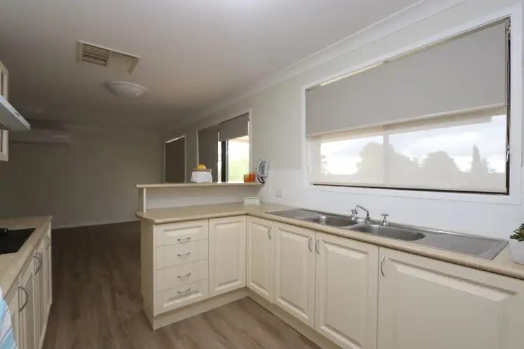 Sixth view of Homely house listing, 2 Skidmore Street, Temora NSW 2666
