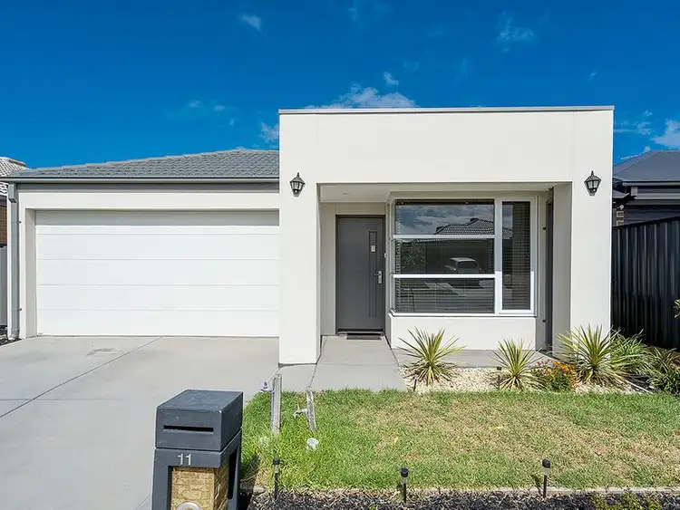 Main view of Homely house listing, 11 pioneer street, Craigieburn VIC 3064