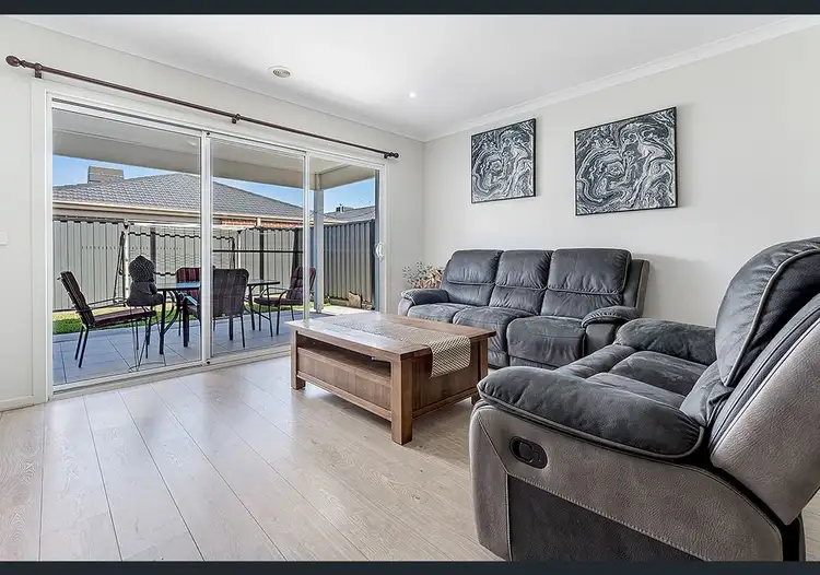 Fourth view of Homely house listing, 11 pioneer street, Craigieburn VIC 3064