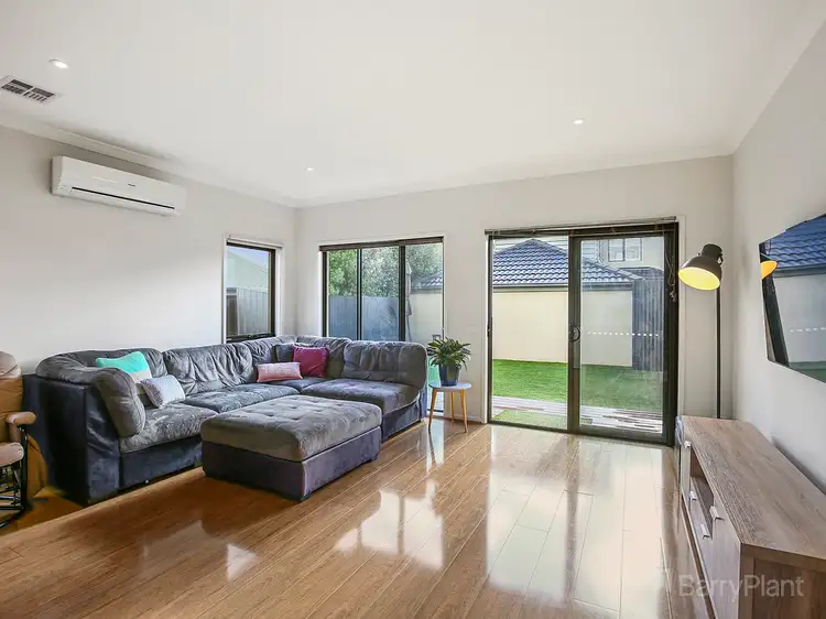 1/5 Crinan Street, Kilsyth VIC 3137