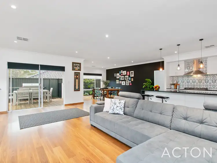 Sixth view of Homely house listing, 22 Figtree Avenue, Munster WA 6166