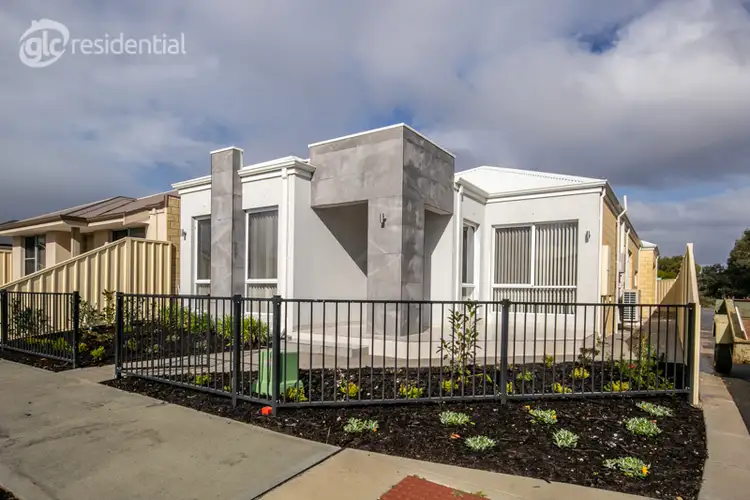13 Yellowstone Grove, Success WA 6164