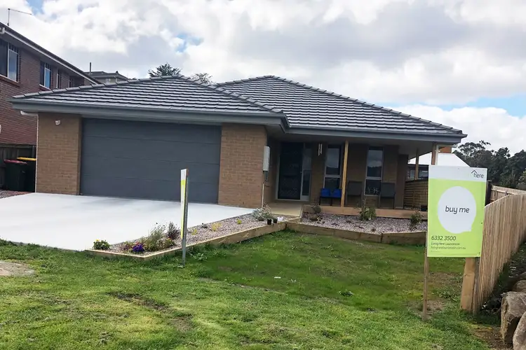 2 Meadowbank Road, Newnham TAS 7248