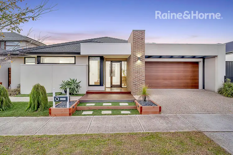 17 ASBURY STREET, Craigieburn VIC 3064