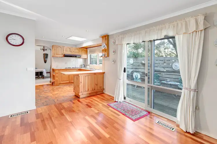 Sixth view of Homely house listing, 2 Nurla Court, Frankston VIC 3199