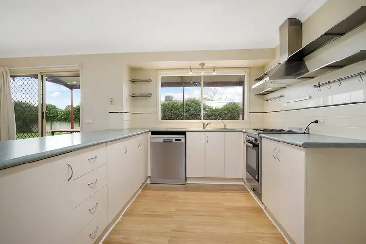 Sixth view of Homely house listing, 9 Whitehead Court, Barnawartha VIC 3688